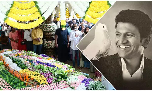 अभिनेता पुनीत राजकुमार का आज 50वां जन्मदिन: दिवंगत अप्पू को याद करते हुए अभिनेता पुनीत राजकुमार का आज 50वां जन्मदिन: दिवंगत अप्पू को याद करते हुए