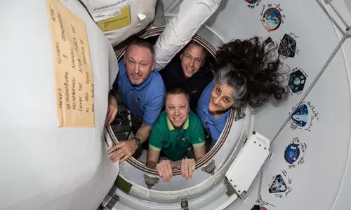 NASA ने सुनीता विलियम्स और बुच विल्मोर की धरती पर वापसी की तिथि की घोषणा की NASA ने सुनीता विलियम्स और बुच विल्मोर की धरती पर वापसी की तिथि की घोषणा की