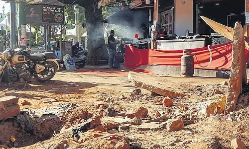 फ्रेजर टाउन में अधूरा काम, व्यापार में मंदी : व्यापारी परेशान फ्रेजर टाउन में अधूरा काम, व्यापार में मंदी : व्यापारी परेशान