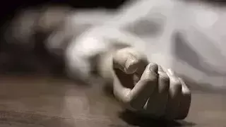 Nainital: नाले में शव मिलने से मची सनसनी, शिनाख्त में जुटी पुलिस Nainital: नाले में शव मिलने से मची सनसनी, शिनाख्त में जुटी पुलिस