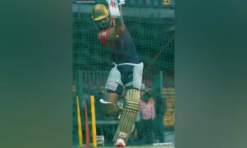 विराट कोहली ने RCB के 2025 आईपीएल सीजन से पहले अभ्यास शुरू किया विराट कोहली ने RCB के 2025 आईपीएल सीजन से पहले अभ्यास शुरू किया