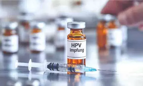 HPV टीकाकरण कार्यक्रम गर्भाशय ग्रीवा के कैंसर के मामलों को 90% तक कम HPV टीकाकरण कार्यक्रम गर्भाशय ग्रीवा के कैंसर के मामलों को 90% तक कम