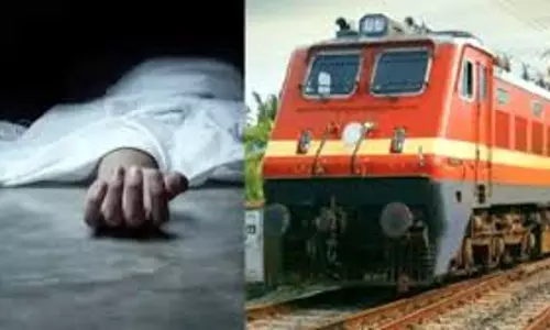 Jhansi: एक महिला ने अपने पति व ससुरालीजनों से परेशान होकर ट्रेन के आगे कूदकर जान दी Jhansi: एक महिला ने अपने पति व ससुरालीजनों से परेशान होकर ट्रेन के आगे कूदकर जान दी