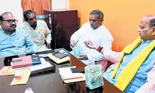 Odisha भाजपा प्रमुख सामल ने अमित शाह के दौरे की योजना की समीक्षा की Odisha भाजपा प्रमुख सामल ने अमित शाह के दौरे की योजना की समीक्षा की