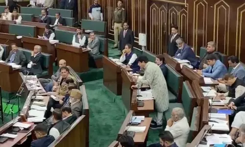 NC विधायक बशीर वीरी ने बर्खास्त सरकारी कर्मचारियों को लाभ जारी करने की मांग की NC विधायक बशीर वीरी ने बर्खास्त सरकारी कर्मचारियों को लाभ जारी करने की मांग की