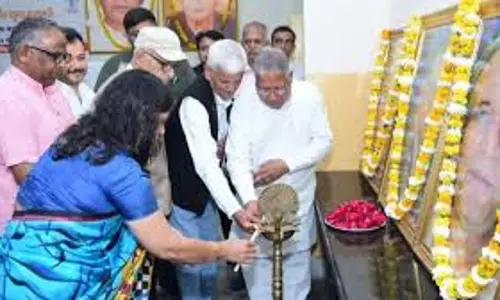 Meerut: कांशीराम की 91वीं जयंती पर राष्ट्रीय विचार गोष्ठी आयोजित हुई Meerut: कांशीराम की 91वीं जयंती पर राष्ट्रीय विचार गोष्ठी आयोजित हुई