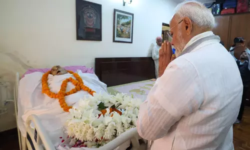 राष्ट्रपति, पीएम मोदी समेत कई नेताओं ने देबेन्द्र प्रधान के निधन पर जताया दुख राष्ट्रपति, पीएम मोदी समेत कई नेताओं ने देबेन्द्र प्रधान के निधन पर जताया दुख