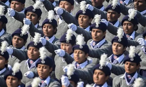 कर्नाटक के राज्यपाल ने छात्रों से NSS में शामिल होकर समाज में योगदान देने का आग्रह किया कर्नाटक के राज्यपाल ने छात्रों से NSS में शामिल होकर समाज में योगदान देने का आग्रह किया