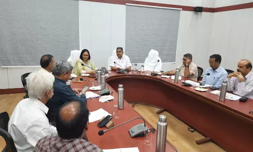 Jaipur: योजनाओं में फर्जीवाड़ा करने वालों से वसूली की हो कार्यवाही -सहकारिता मंत्री