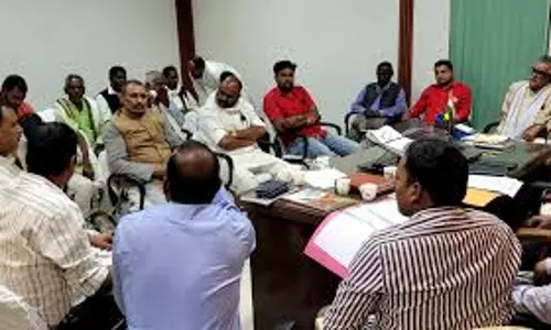 Jalore: मंगलवार को ईआरओ स्तर पर होगी राजनैतिक दलों के साथ बैठक Jalore: मंगलवार को ईआरओ स्तर पर होगी राजनैतिक दलों के साथ बैठक