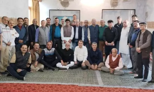 PNBMT ने कश्मीर में मंदिर आंदोलन को मजबूत किया PNBMT ने कश्मीर में मंदिर आंदोलन को मजबूत किया