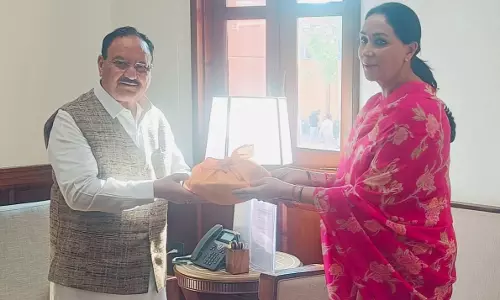 Jaipur: उप मुख्यमंत्री दिया कुमारी ने की केंद्रीय मंत्री जेपी नड्डा से शिष्टाचार भेंट Jaipur: उप मुख्यमंत्री दिया कुमारी ने की केंद्रीय मंत्री जेपी नड्डा से शिष्टाचार भेंट