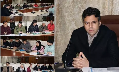 डीसी श्रीनगर ने COTPA के कार्यान्वयन की समीक्षा की