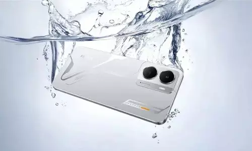 Realme P3: 17,000 से कम में वाटरप्रूफ स्मार्टफोन लॉन्च Realme P3: 17,000 से कम में वाटरप्रूफ स्मार्टफोन लॉन्च