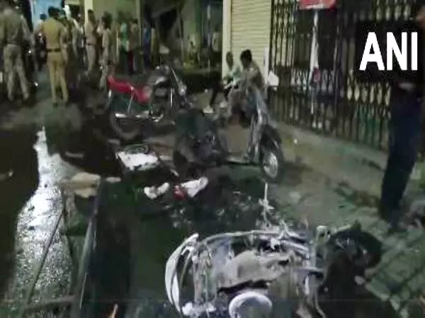नागपुर हिंसा: महल में पहले हुई अशांति के बाद Hanspuri में झड़पें नागपुर हिंसा: महल में पहले हुई अशांति के बाद Hanspuri में झड़पें