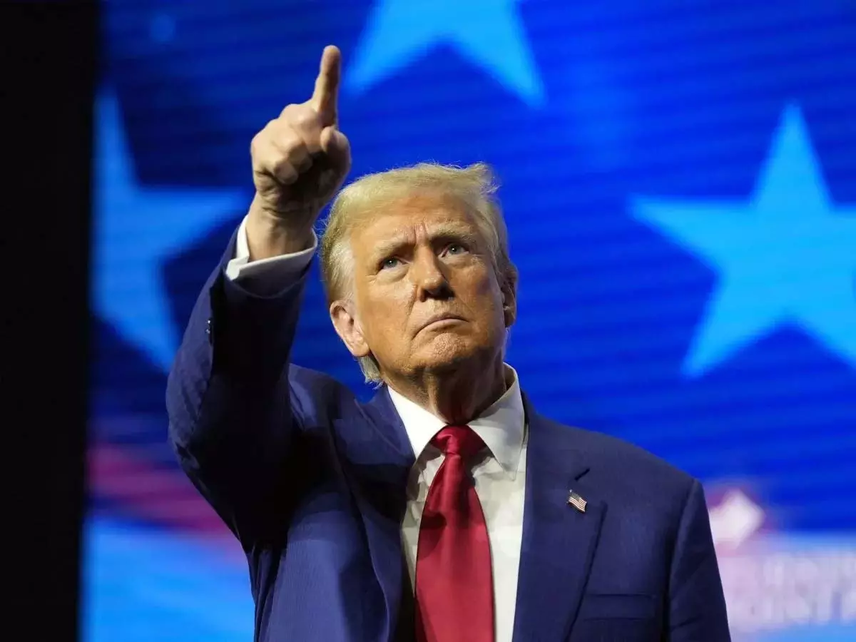 Trump की आर्थिक नीति: क्या बड़े देशों पर बढ़ेगा दबाव? Trump की आर्थिक नीति: क्या बड़े देशों पर बढ़ेगा दबाव?