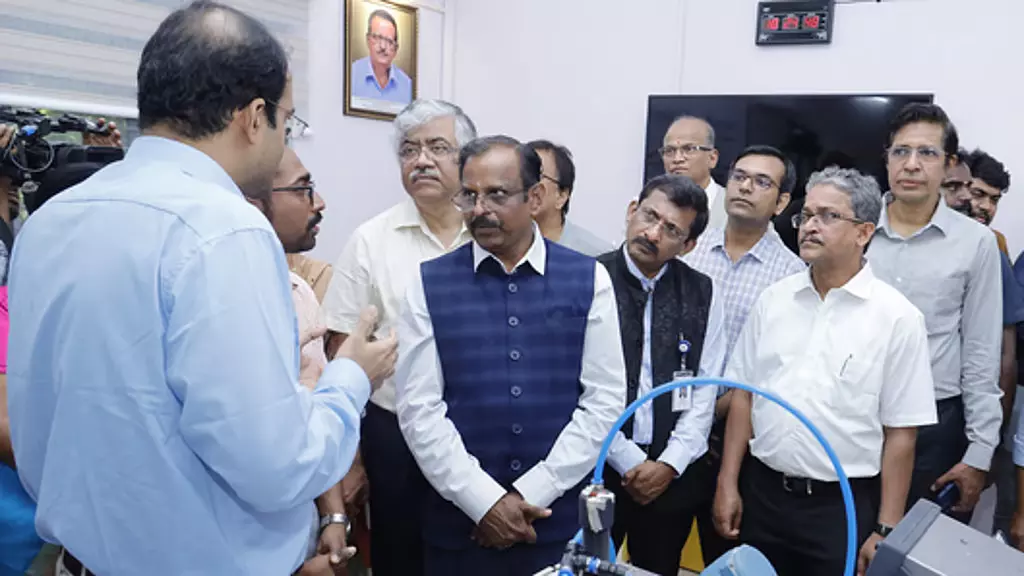 इसरो के अध्यक्ष ने IIT चेन्नई में अंतरिक्ष परियोजनाओं के लिए उत्कृष्टता केंद्र का उद्घाटन किया इसरो के अध्यक्ष ने IIT चेन्नई में अंतरिक्ष परियोजनाओं के लिए उत्कृष्टता केंद्र का उद्घाटन किया