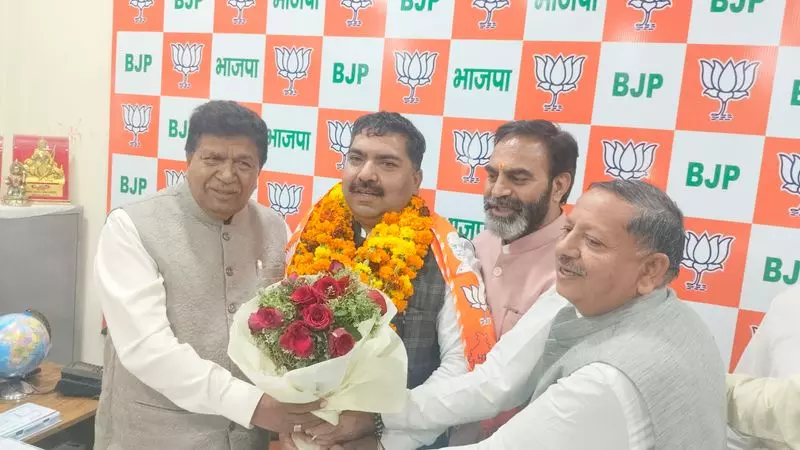 Haryana : परवीन लाठर करेंगी करनाल भाजपा की कमान, पार्टी को मजबूत करने का लिया संकल्प Haryana : परवीन लाठर करेंगी करनाल भाजपा की कमान, पार्टी को मजबूत करने का लिया संकल्प