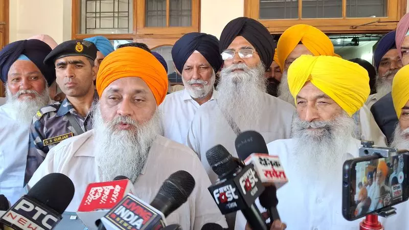 Harjinder सिंह धामी एसजीपीसी अध्यक्ष के रूप में फिर से शामिल होंगे Harjinder सिंह धामी एसजीपीसी अध्यक्ष के रूप में फिर से शामिल होंगे
