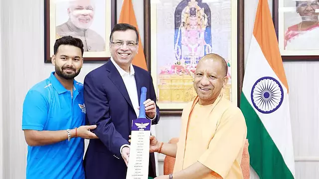 UP लखनऊ टीम के सदस्यों ने मुख्यमंत्री से मुलाकात कर उन्हें बधाई दी! UP लखनऊ टीम के सदस्यों ने मुख्यमंत्री से मुलाकात कर उन्हें बधाई दी!