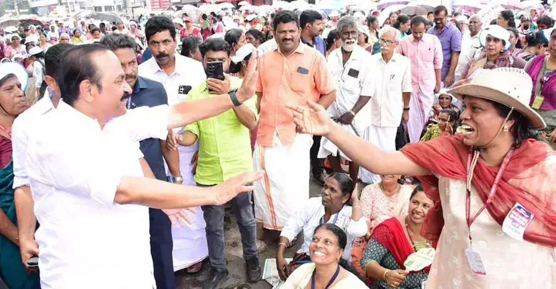 Kerala : चेन्निथला, सतीसन ने सीएम से हस्तक्षेप करने की मांग की Kerala : चेन्निथला, सतीसन ने सीएम से हस्तक्षेप करने की मांग की