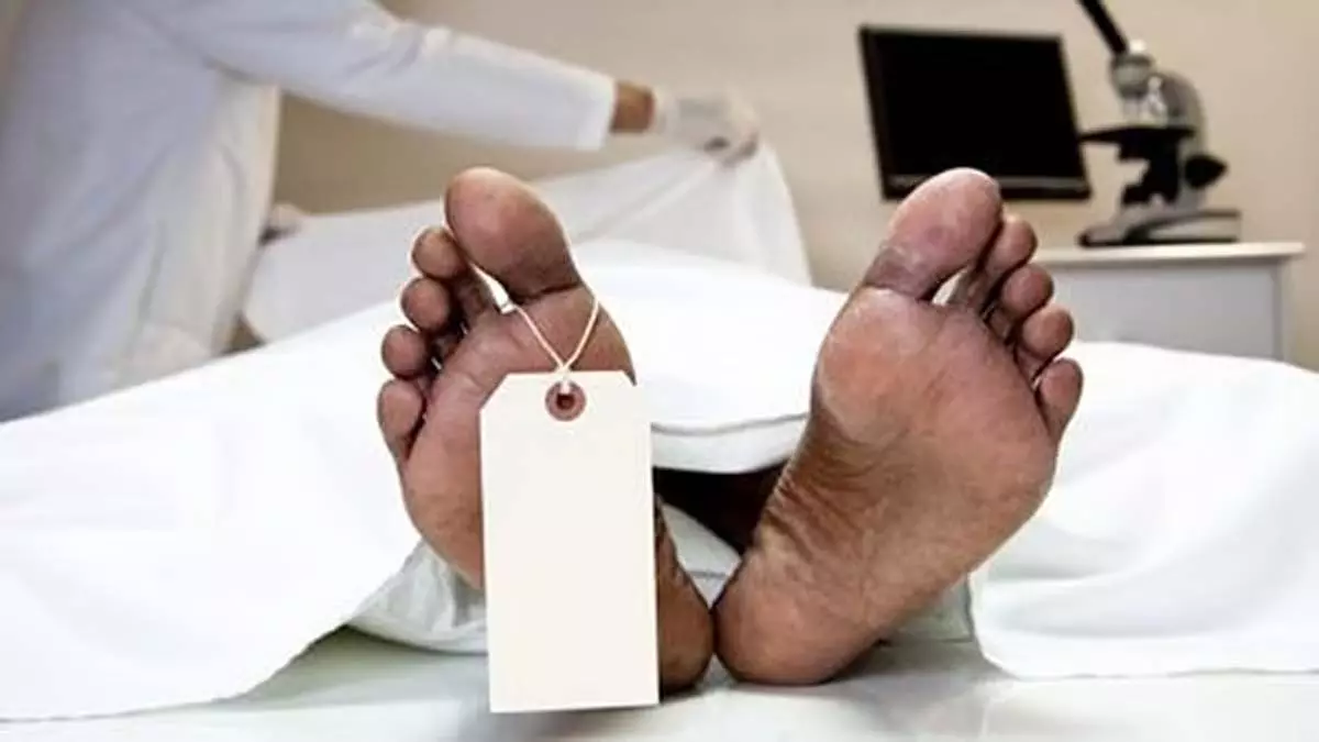 चौंकाने वाली घटना! समलैंगिक संबंध के दौरान 55 वर्षीय शख्स की मौत चौंकाने वाली घटना! समलैंगिक संबंध के दौरान 55 वर्षीय शख्स की मौत