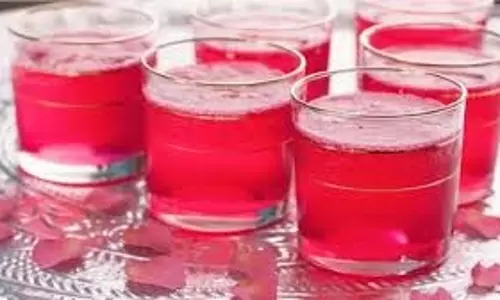 Bael Juice: इस गर्मी में पिएं बेल का जूस, मजबूत इम्यूनिटी के साथ मिलेंगे ये फायदे