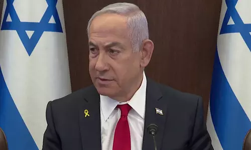 शिन बेट निदेशक को हटाने के Netanyahu के प्रयास को गठबंधन की प्रशंसा, विपक्ष की नाराजगी