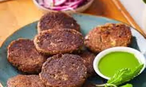 तीखा तेज चटनी के साथ खुबानी कबाब रेसिपी तीखा तेज चटनी के साथ खुबानी कबाब रेसिपी