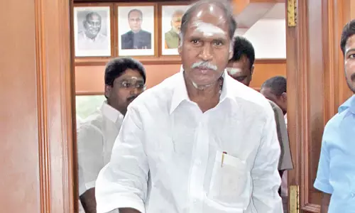 Tamil Nadu: पांडिचेरी की दुकानों में तमिल नाम प्लेट अनिवार्य Tamil Nadu: पांडिचेरी की दुकानों में तमिल नाम प्लेट अनिवार्य