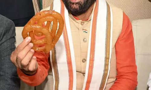 Haryana : सैनी सरकार ने लाडो योजना के लिए बजट में 5 हजार करोड़ रुपये रखे Haryana : सैनी सरकार ने लाडो योजना के लिए बजट में 5 हजार करोड़ रुपये रखे