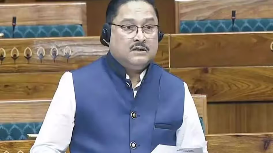 Assam के सांसद ने दो ट्रेनों का नाम वैष्णव संत शंकरदेव और माधवदेव के नाम पर रखने की मांग Assam के सांसद ने दो ट्रेनों का नाम वैष्णव संत शंकरदेव और माधवदेव के नाम पर रखने की मांग