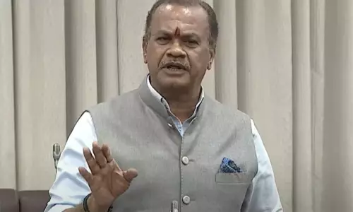 आरआरआर पूरा हुआ तो हैदराबाद का स्वरूप बदल जाएगा: Komatireddy आरआरआर पूरा हुआ तो हैदराबाद का स्वरूप बदल जाएगा: Komatireddy