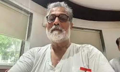 Kerala : तुषार गांधी ने सीएम पिनाराई से उनके खिलाफ प्रदर्शन Kerala : तुषार गांधी ने सीएम पिनाराई से उनके खिलाफ प्रदर्शन