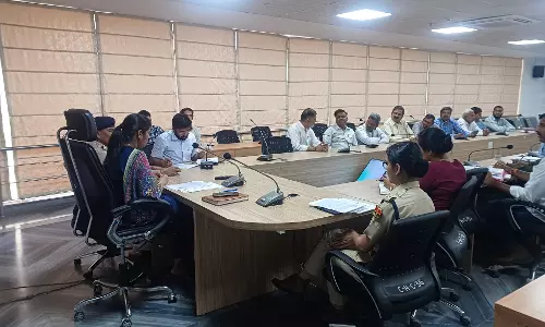 Alwar: करणी माता मेले की व्यवस्थाओं के संबंध में बैठक आयोजित