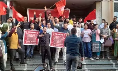 PNBOA ने अनुचित स्थानांतरण नीति के खिलाफ विरोध प्रदर्शन किया