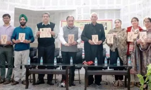 Khalid Hussain की पुस्तक का हिंदी अनुवादित संस्करण जारी