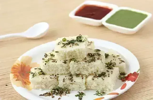 Try करें ये Suji का Dhokla, सब हो जाएंगे इसके दीवाने