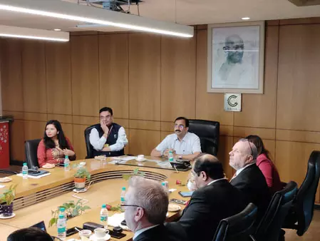 ग्रेटर नोएडा और अमेरिका की लोउडन काउंटी को सिस्टर सिटी बनाने पर चर्चा तेज ग्रेटर नोएडा और अमेरिका की लोउडन काउंटी को सिस्टर सिटी बनाने पर चर्चा तेज