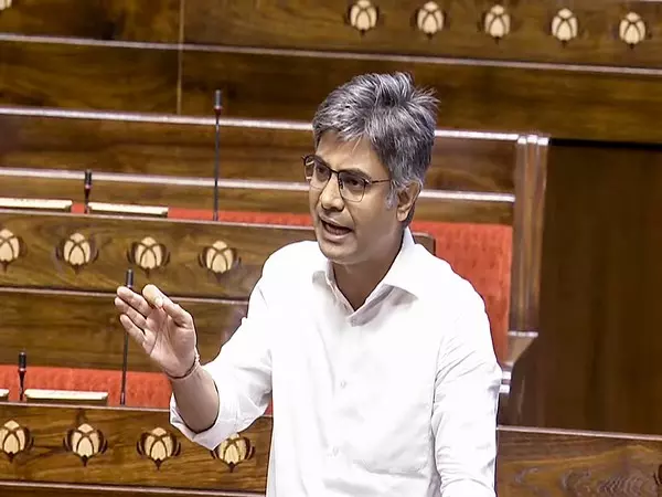 केंद्र सरकार ने आयुष्मान भारत योजना को ठीक से डिजाइन नहीं किया: AAP के संदीप पाठक केंद्र सरकार ने आयुष्मान भारत योजना को ठीक से डिजाइन नहीं किया: AAP के संदीप पाठक
