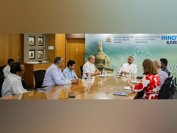 Karnataka minister ने ऑस्ट्रेलियाई प्रतिनिधिमंडल के साथ खेल प्रौद्योगिकी में सहयोग पर चर्चा की Karnataka minister ने ऑस्ट्रेलियाई प्रतिनिधिमंडल के साथ खेल प्रौद्योगिकी में सहयोग पर चर्चा की