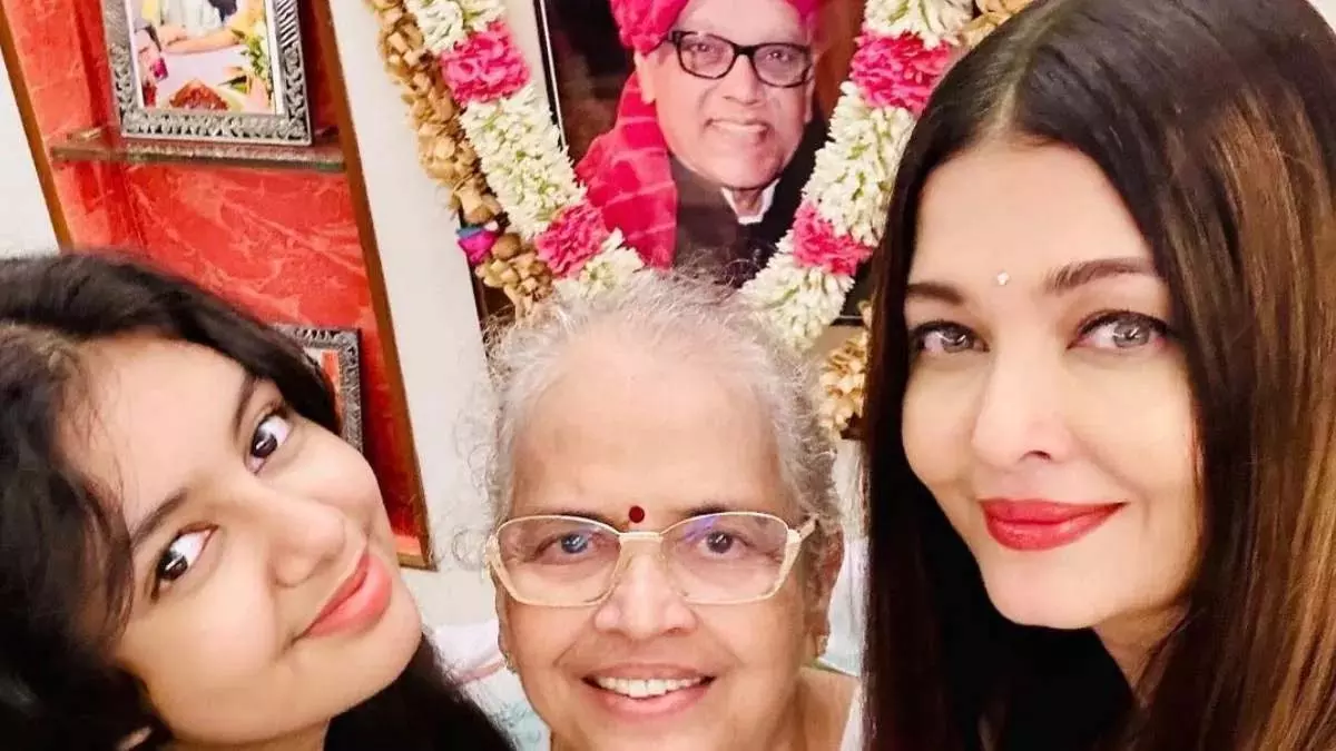 Aishwarya Rai ने पिता को दी श्रद्धांजलि, बोली- हमेशा प्यार करूंगी डैडी Aishwarya Rai ने पिता को दी श्रद्धांजलि, बोली- हमेशा प्यार करूंगी डैडी