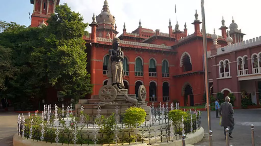 Tamil Nadu: अधिग्रहीत भूमि के मुआवजे की मांग को लेकर 1,222 मामले लंबित Tamil Nadu: अधिग्रहीत भूमि के मुआवजे की मांग को लेकर 1,222 मामले लंबित