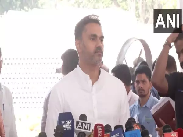महाराष्ट्र के गृह राज्य मंत्री योगेश कदम ने Nagpur में हुई हिंसा की निंदा की महाराष्ट्र के गृह राज्य मंत्री योगेश कदम ने Nagpur में हुई हिंसा की निंदा की