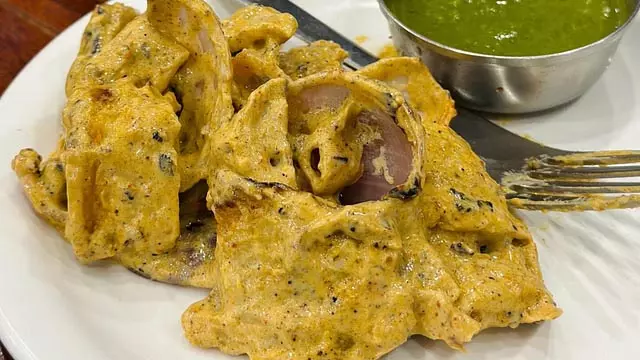 Afghani Soya Chaap : बिना प्याज-लहसुन के बनाएं बाजार जैसा अफगानी सोया चाप Afghani Soya Chaap : बिना प्याज-लहसुन के बनाएं बाजार जैसा अफगानी सोया चाप