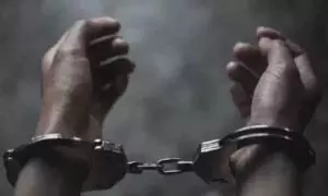 Tamil Nadu: दो बदमाशों की हत्या का बदला लेने के लिए 13 लोग गिरफ्तार Tamil Nadu: दो बदमाशों की हत्या का बदला लेने के लिए 13 लोग गिरफ्तार