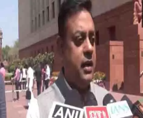मल्लिकार्जुन खड़गे, राहुल गांधी को शशि थरूर के रुख की सराहना करनी चाहिए: BJP नेता संबित पात्रा मल्लिकार्जुन खड़गे, राहुल गांधी को शशि थरूर के रुख की सराहना करनी चाहिए: BJP नेता संबित पात्रा
