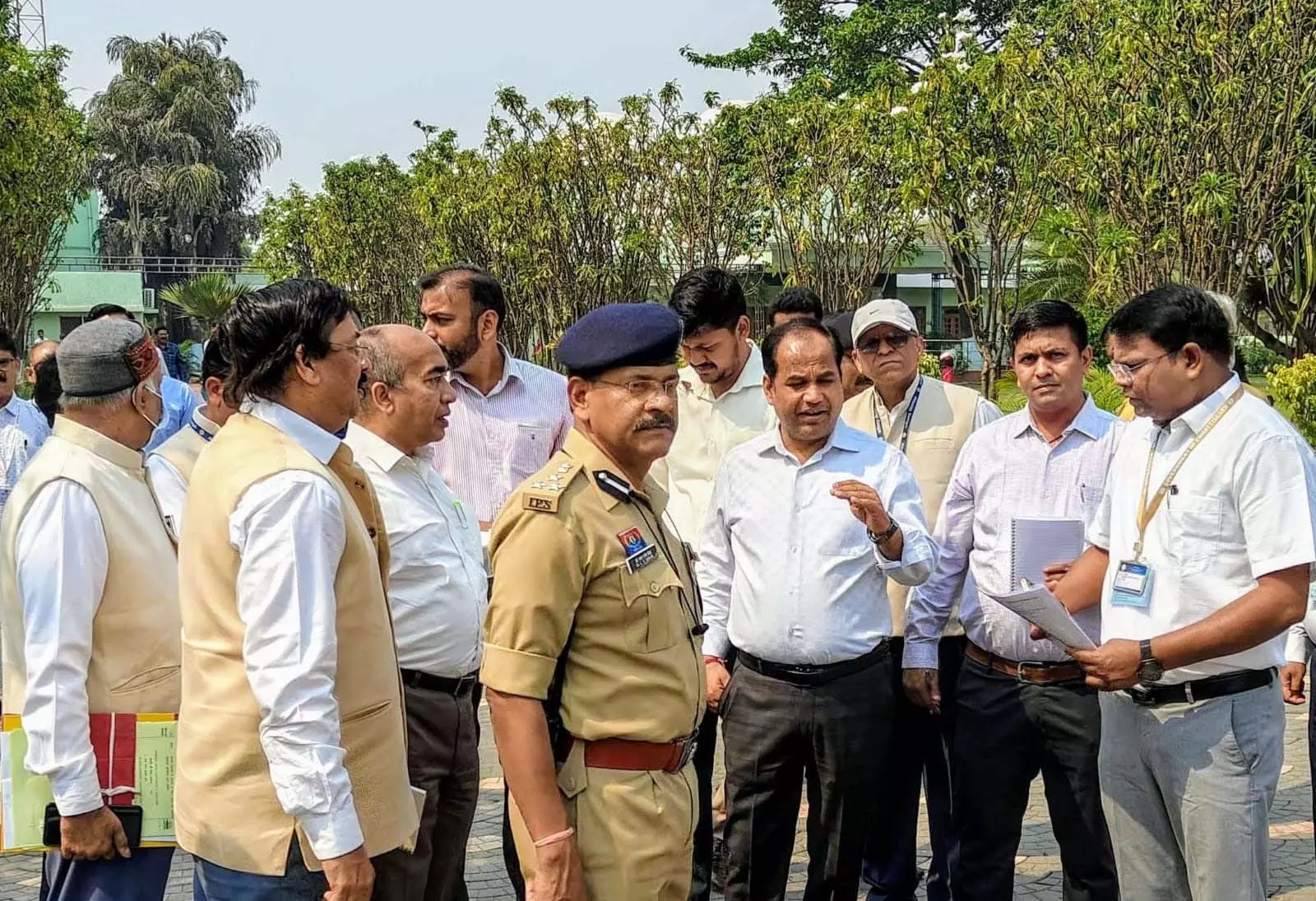 राष्ट्रपति द्रौपदी मुर्मु 24 मार्च को आएंगी रायपुर, कलेक्टर-एसएसपी ने आगमन की तैयारियों का लिया जायजा राष्ट्रपति द्रौपदी मुर्मु 24 मार्च को आएंगी रायपुर, कलेक्टर-एसएसपी ने आगमन की तैयारियों का लिया जायजा