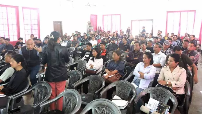 ई.बी.आर.सी. कोबुलोंग और खेंसा के एस.एम.सी./एस.एम.डी.सी. के प्रधानाध्यापकों के लिए ई.बी.आर.सी. कोबुलोंग और खेंसा के एस.एम.सी./एस.एम.डी.सी. के प्रधानाध्यापकों के लिए