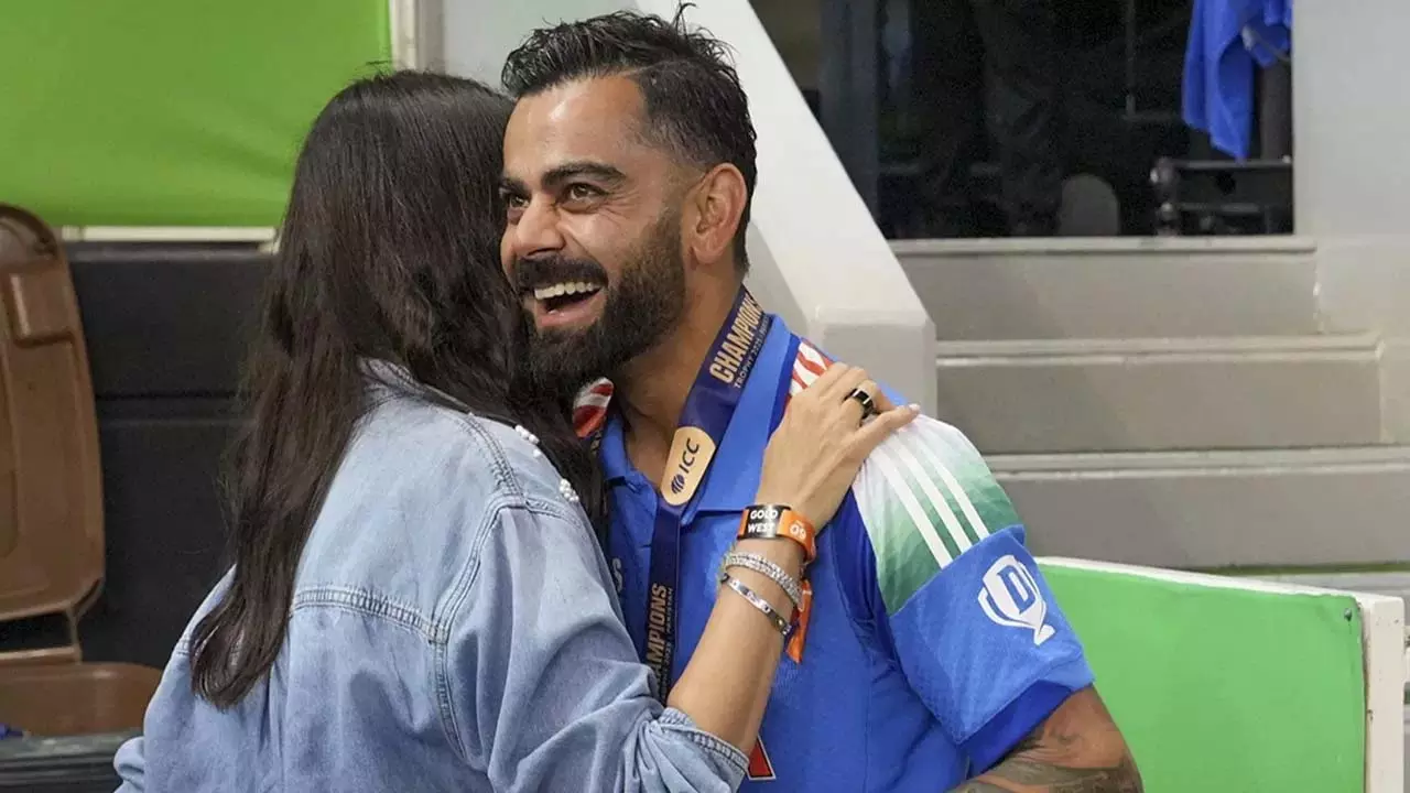 BCCI: क्या बदलेगा खिलाड़ियों के परिवार संग यात्रा का नियम? BCCI: क्या बदलेगा खिलाड़ियों के परिवार संग यात्रा का नियम?